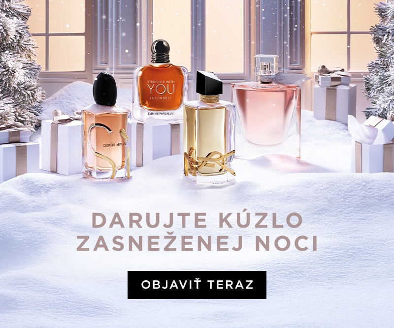 Zimná reklama na parfémy Giorgio Armani a ďalšie – štyri flakóny na snehu s vianočnými stromčekmi a darčekmi. Text: „Darujte kúzlo zasneženej noci